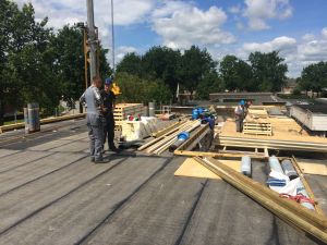 Foto 12 van het album Renovatie daken CBS de Schutkampen Smilde